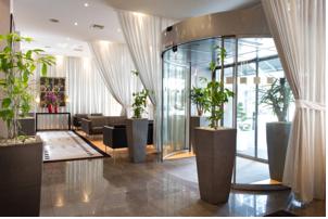 Auteuil Manotel hotel,
Geneva, Switzerland.
The photo picture quality can be
variable. We apologize if the
quality is of an unacceptable
level.