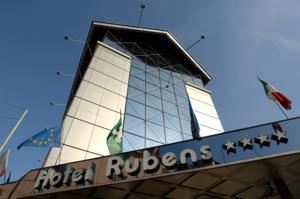 Antares Rubens hotel,
Milan, Italy.
The photo picture quality can be
variable. We apologize if the
quality is of an unacceptable
level.