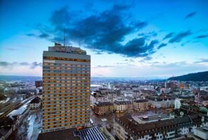 Swissotel hotel,
Zurich, Switzerland.
The photo picture quality can be
variable. We apologize if the
quality is of an unacceptable
level.