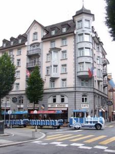 Garni Drei Konige hotel,
Lucerne, Switzerland.
The photo picture quality can be
variable. We apologize if the
quality is of an unacceptable
level.