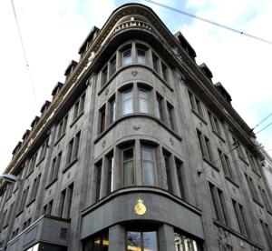 Central Kaiserhof hotel,
Hannover, Germany.
The photo picture quality can be
variable. We apologize if the
quality is of an unacceptable
level.